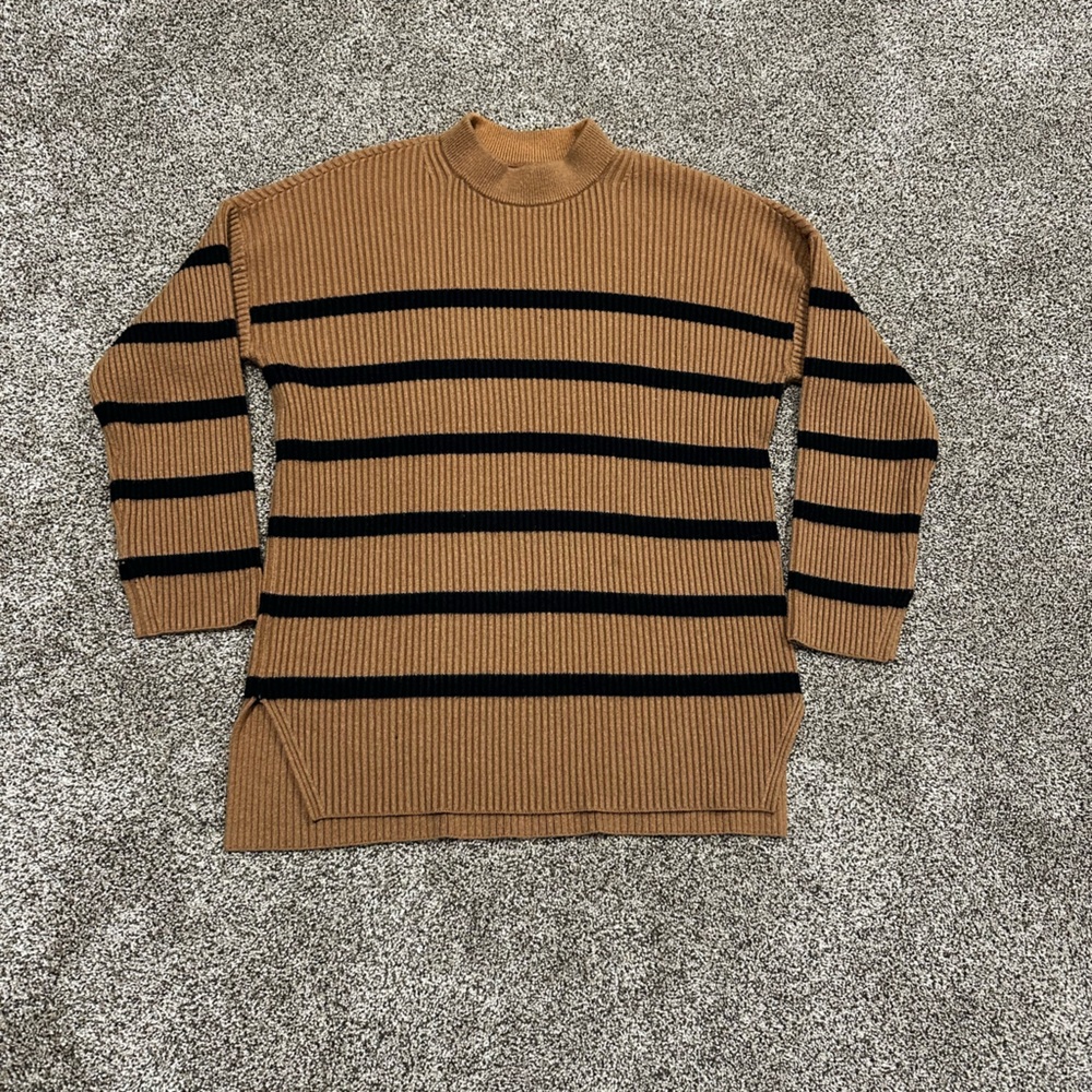 Women’s mock neck sweater